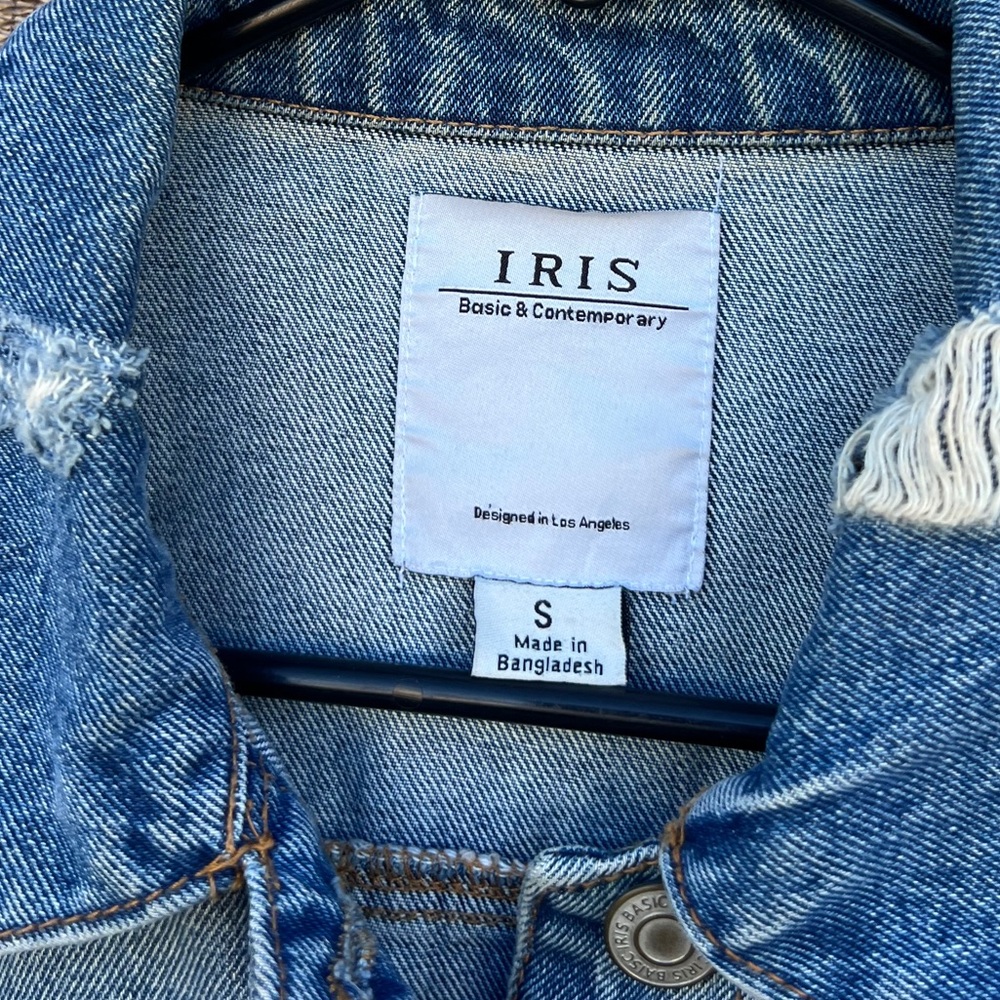 Iris Basic & Contemporary Blue Distressed Denim J… - image 5